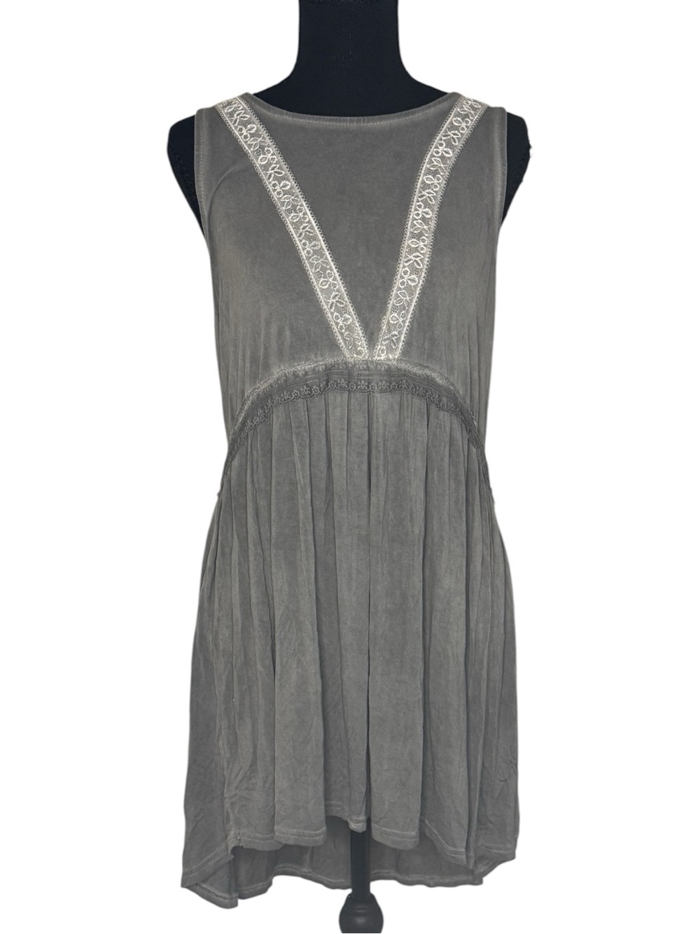 POL Gray Lace-Trim Sleeveless Tunic